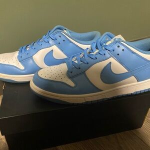 Nike Blue and White Men's Sneakers